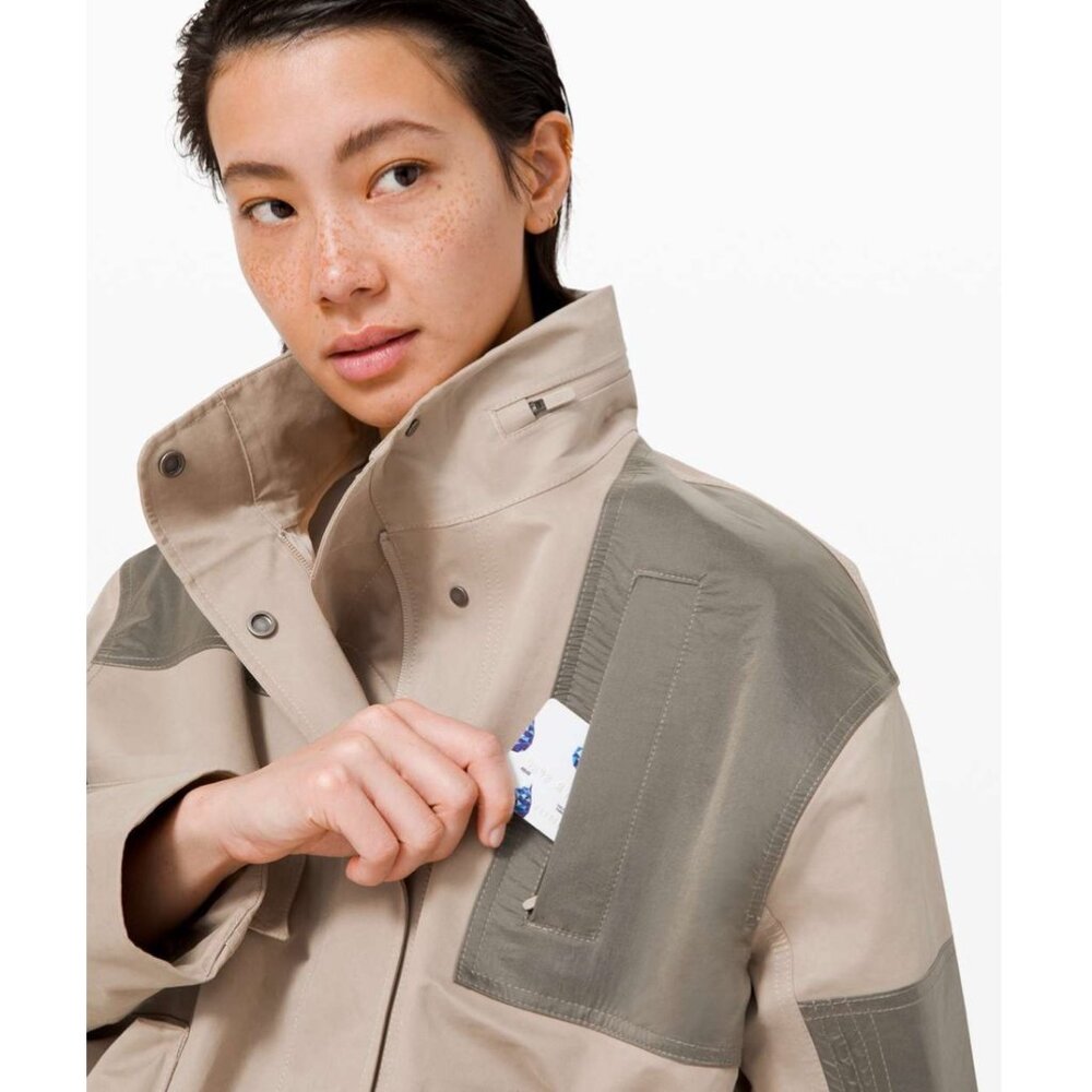 LULULEMON Gathering Storm Short Jacket Womens Size 4 Waterproof Windproof Beige - Picture 2 of 16